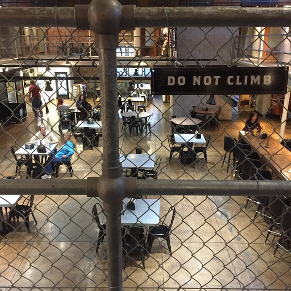 1/19/2017 tarihinde Rico L.ziyaretçi tarafından DeSoto Central Market'de çekilen fotoğraf