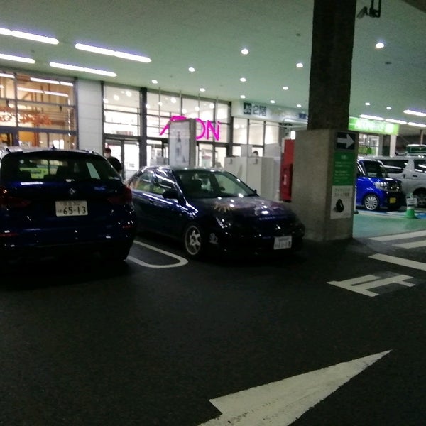 Photos At イオン東雲 駐車場 Parking Photos At イオン東雲 駐車場 Parking