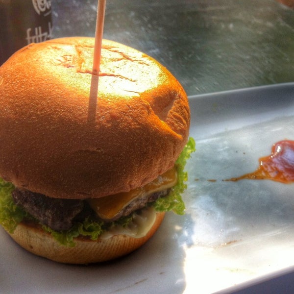 Foto diambil di Holy Burger oleh Non N. pada 5/1/2014