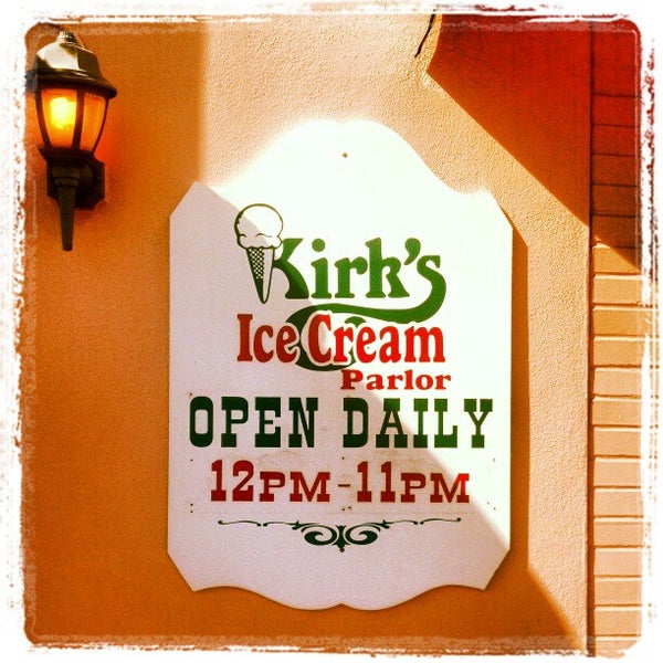 Foto diambil di Kirk&#39;s Ice Cream Parlor oleh Kirk&#39;s Ice Cream Parlor pada 5/29/2015