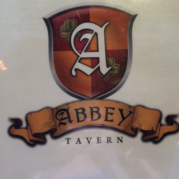 รูปภาพถ่ายที่ Abbey Tavern โดย Lauren S. เมื่อ 6/10/2016