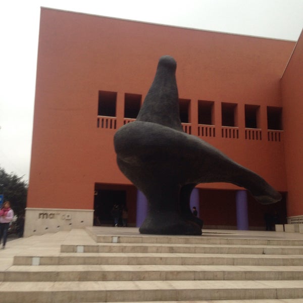 1/7/2015 tarihinde Melissa B.ziyaretçi tarafından Museo de Arte Contemporáneo de Monterrey (MARCO)'de çekilen fotoğraf