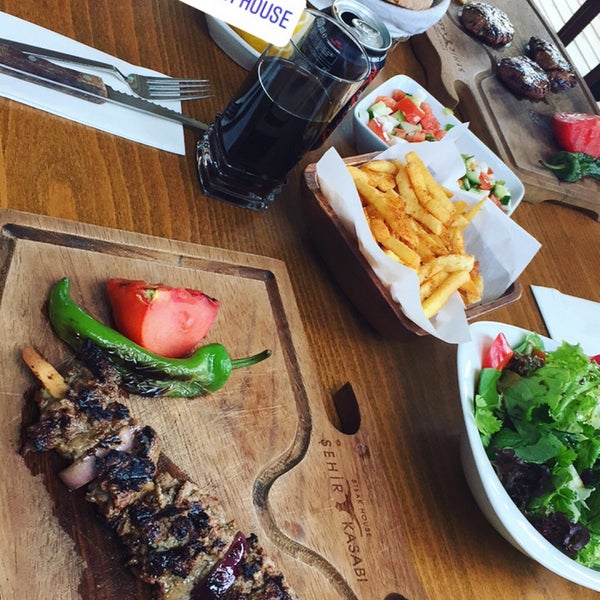Foto tomada en Şehir Kasabı &amp; Steak House  por N S. el 3/8/2017