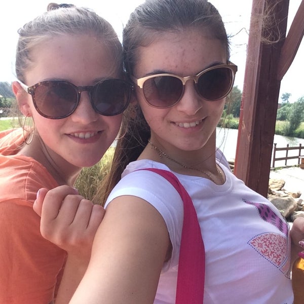 Скирто. Скирто. Скирто. Кимберли гарнер. Кимберли гарнер платье.