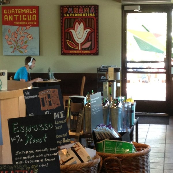 Starbucks Cafetería en Santa Rosa