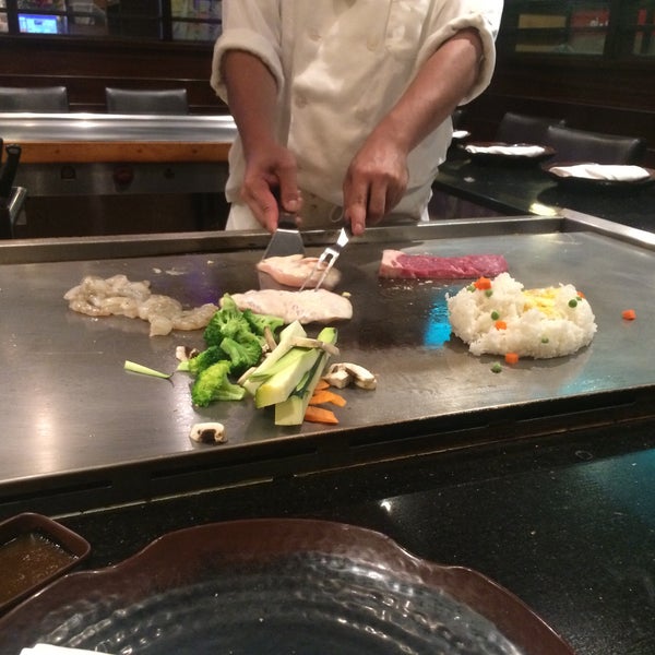 Edamame Hibachi & Sushi Japanese Restaurant in Newton