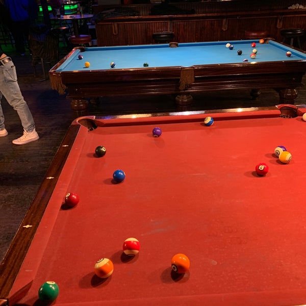 4/17/2019에 rupert p.님이 Zanzibar Billiards Bar &amp; Grill에서 찍은 사진