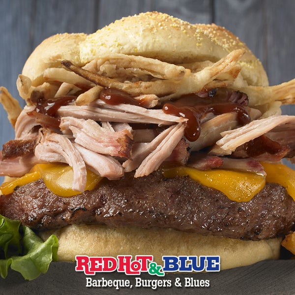Снимок сделан в Red Hot &amp; Blue  -  Barbecue, Burgers &amp; Blues пользователем Red Hot &amp; Blue  -  Barbecue, Burgers &amp; Blues 6/29/2014