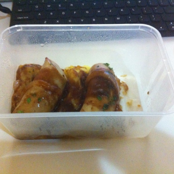 Bangers & Mash: tastes very good but for RM18 each the portions are too small IMO.