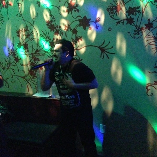 3/30/2013에 Jason L.님이 Voicebox Karaoke에서 찍은 사진