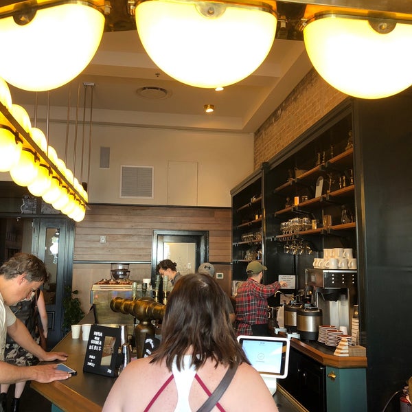 5/7/2018 tarihinde Richard B.ziyaretçi tarafından Stumptown Coffee Roasters'de çekilen fotoğraf