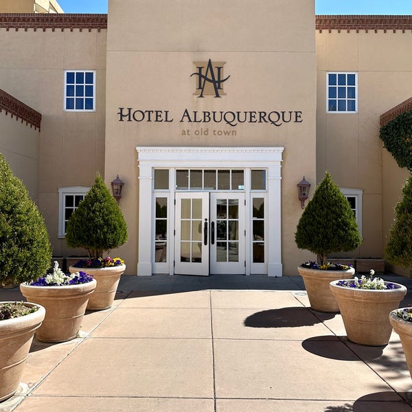 Das Foto wurde bei Hotel Albuquerque at Old Town von Mitsuaki A. am 3/22/2024 aufgenommen