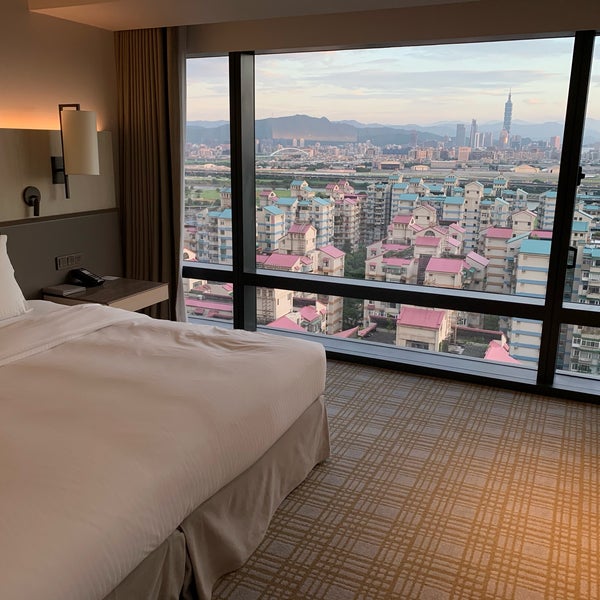 Photo taken at Taipei Marriott Hotel by Steven L. on 9/1/2020
