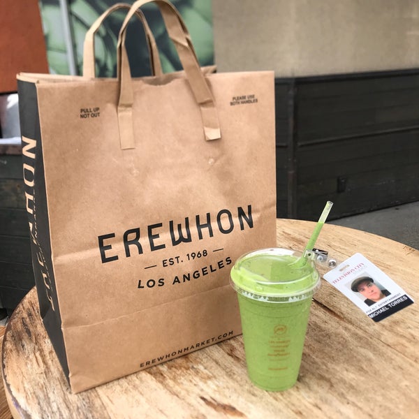 Photo taken at Erewhon Natural Foods Market by Michael Anthony on 9/27/2019