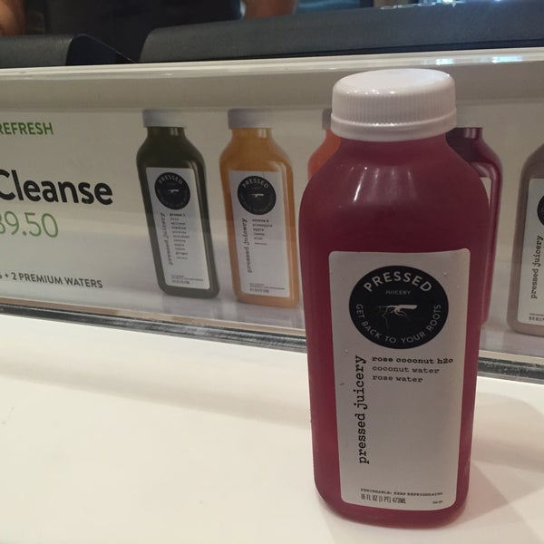 4/23/2015에 Michael Anthony님이 Pressed Juicery에서 찍은 사진