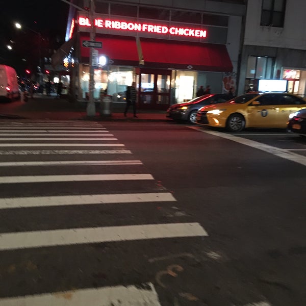 Photo taken at Blue Ribbon Fried Chicken by Naish M. on 11/29/2019