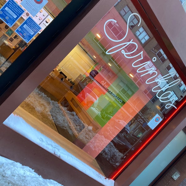 Photo taken at Sprinkles by Naish M. on 1/30/2022