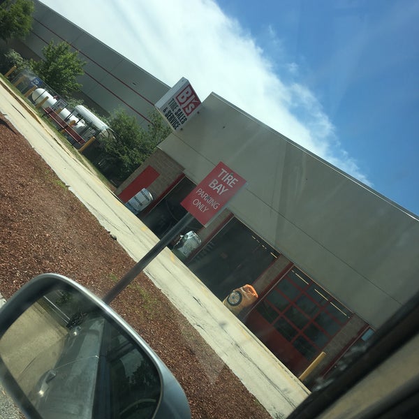 BJ's Wholesale Club Warehouse or Wholesale Store in Southeast Nashua