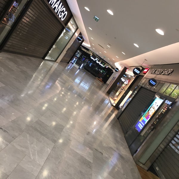 Photo taken at Westfield Forum des Halles by Naish M. on 8/27/2019