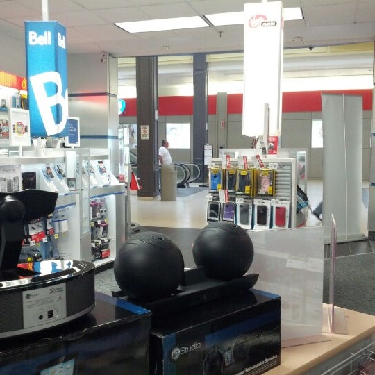 Cornwall Square Shopping Mall in Cornwall