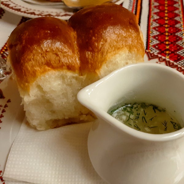 Пампушки с чесноком (Pampushky with garlic)