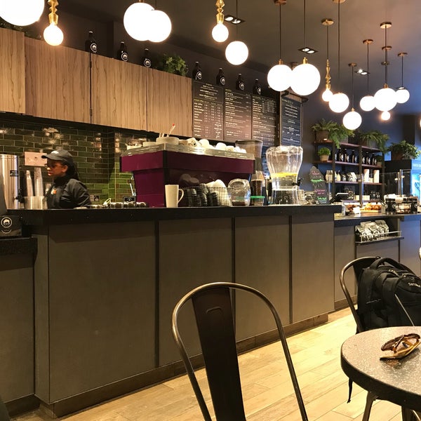 1/18/2018 tarihinde Talar T.ziyaretçi tarafından Gregorys Coffee'de çekilen fotoğraf