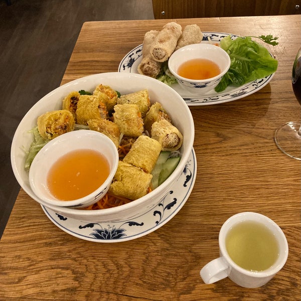 Photo taken at BunBunBun Vietnamese Food by alenar on 8/5/2021