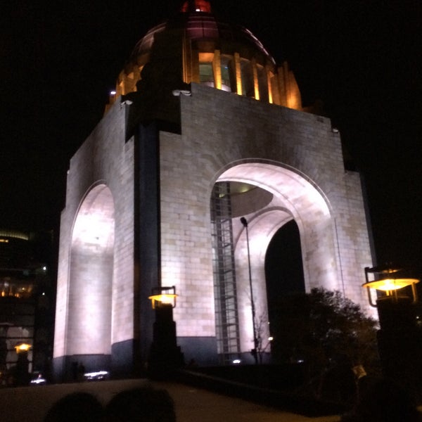 Das Foto wurde bei Monumento a la Revolución Mexicana von David M. am 12/27/2014 aufgenommen