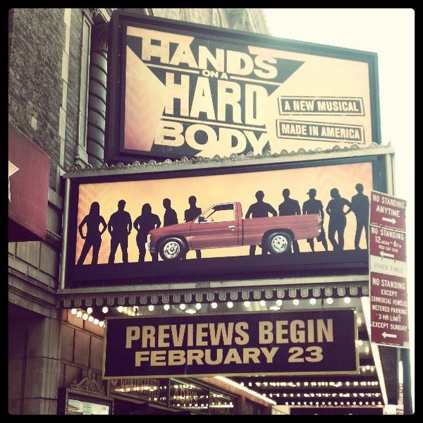 รูปภาพถ่ายที่ &quot;HANDS ON A HARDBODY&quot; on Broadway โดย Brett T. เมื่อ 3/23/2013