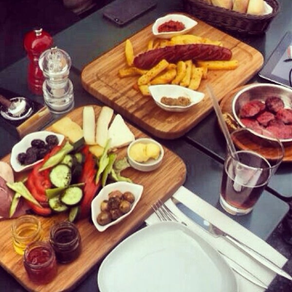 8/19/2015에 Hüseyin Aydın님이 Louis Bistro에서 찍은 사진