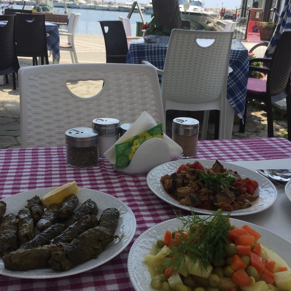 Foto tirada no(a) Deniz Kızı Coffee &amp; Fast Food por Bora em 5/18/2019