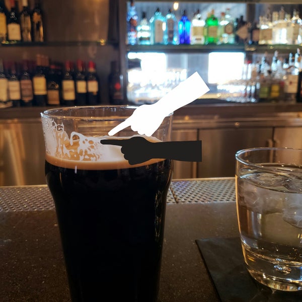4/6/2018 tarihinde Jake D.ziyaretçi tarafından FireLake Grill House and Cocktail Bar'de çekilen fotoğraf