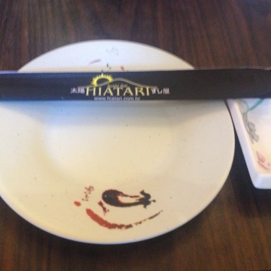 รูปภาพถ่ายที่ Hiatari Sushi Guarulhos โดย marcos l. เมื่อ 10/22/2012