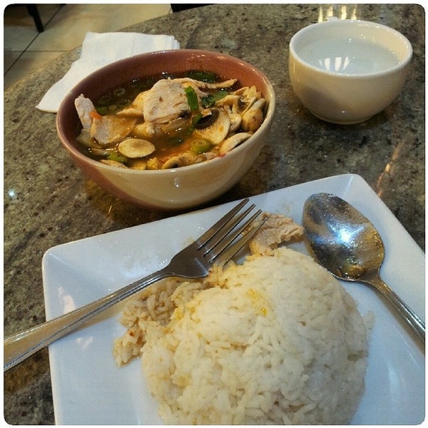Photo taken at Ghin Khao Thai Food by Walton W. on 7/15/2014