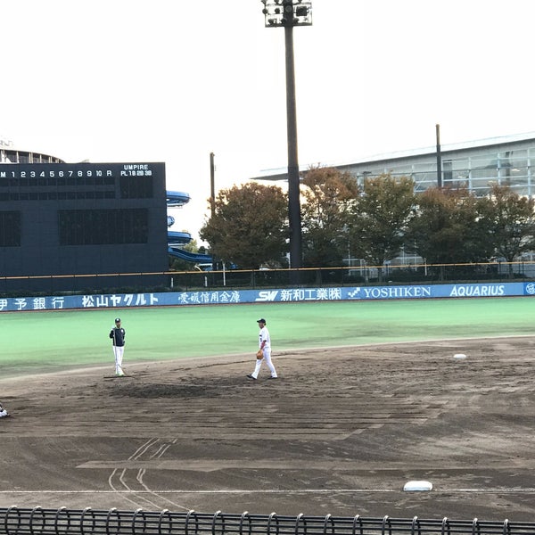 Photos At マドンナスタジアム 松山中央公園 サブ野球場 市坪西町625 1 Photos At マドンナスタジアム 松山中央公園 サブ野球場 市坪西町625 1