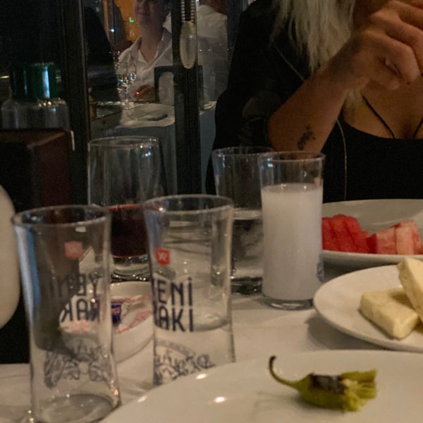 Foto tirada no(a) Kamelya Restaurant por ✌NEVRUZ✌ em 9/14/2020
