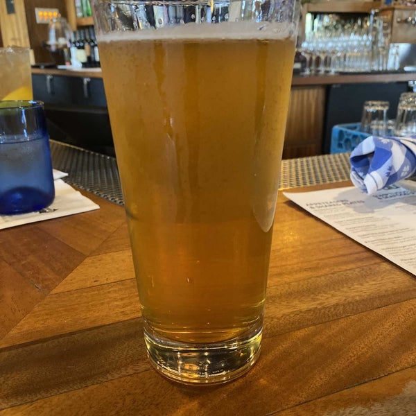 Duke's Seafood & Chowder Downtown Kent 240 W Kent Station St