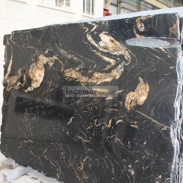 Foto tirada no(a) Finch&#39;s Stone and Marble Ltd Granite and Quartz worktops por Finch&#39;s Stone and Marble Ltd Granite and Quartz worktops em 6/30/2014