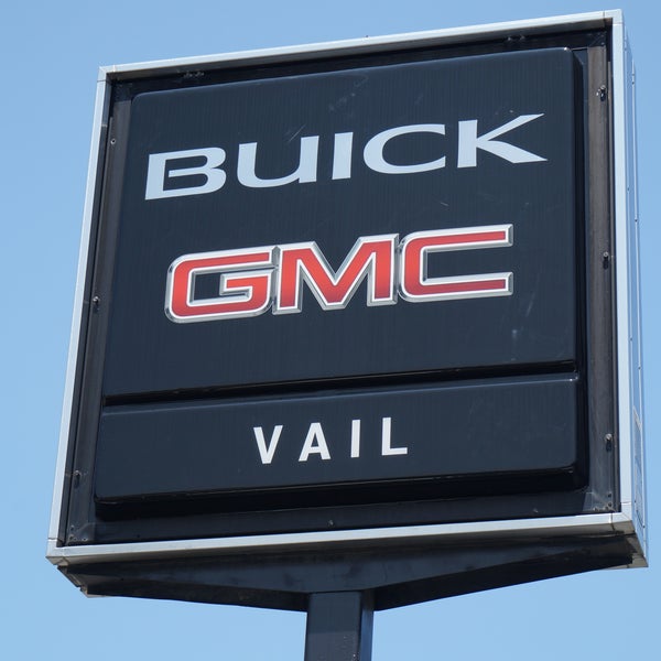 Снимок сделан в Vail Buick GMC пользователем Vail Buick GMC 4/14/2016