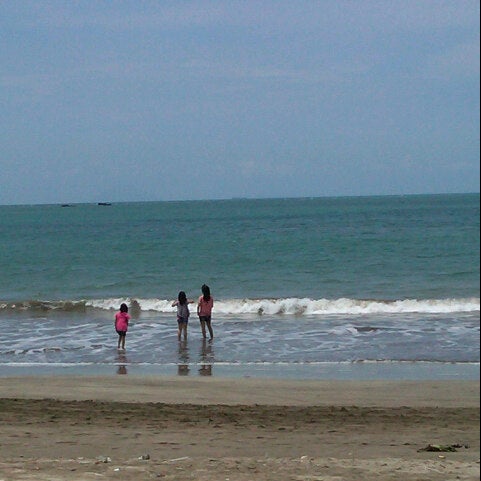 Photos At Pantai Batu Saung Beach In Cinangka