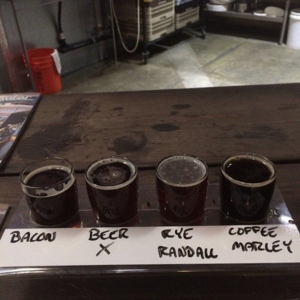 11/12/2015 tarihinde Gary W.ziyaretçi tarafından Arcana Brewing Company'de çekilen fotoğraf