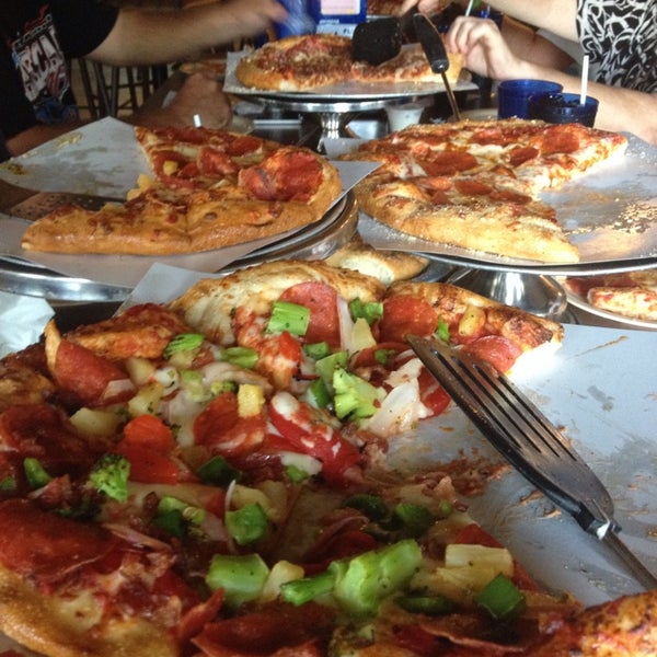 7/21/2014 tarihinde FotawgAmandaziyaretçi tarafından G&#39;s Pizzeria and Deli'de çekilen fotoğraf