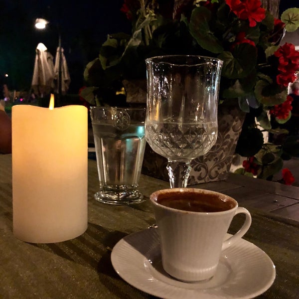 Foto diambil di Denizatı Restaurant &amp; Bar oleh ZEYNEP O. pada 5/19/2019
