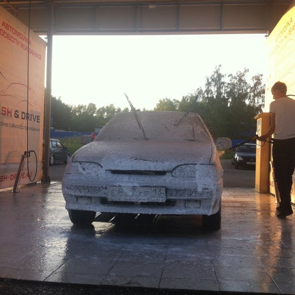 Photo taken at Автомойка самообслуживания Wash&amp;Drive by Регина on 7/11/2014