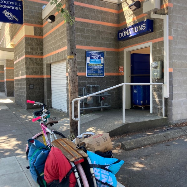 Goodwill 1231 NE Broadway St