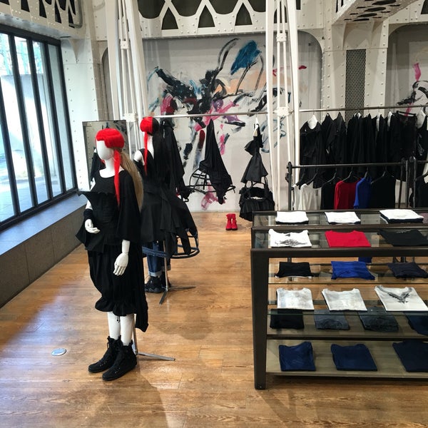 Photos At Yohji Yamamoto Now Closed 青山 南青山5 3 6