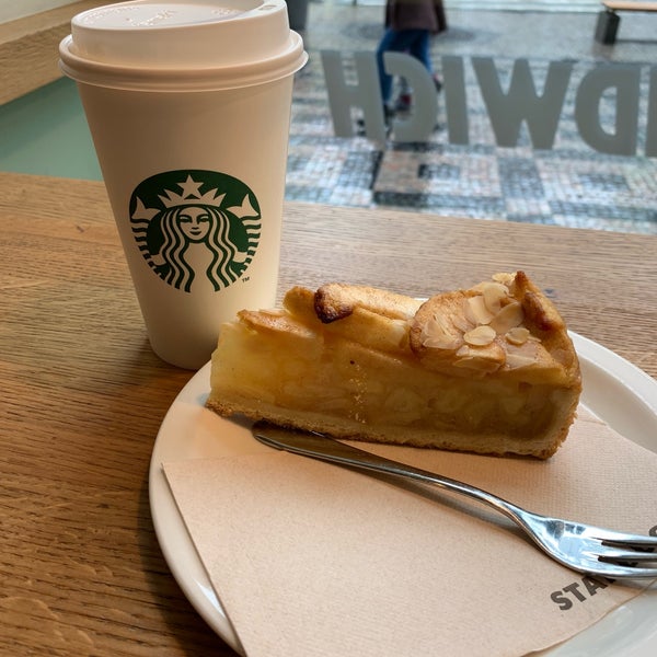 5/15/2019 tarihinde Radim Václav M.ziyaretçi tarafından Starbucks'de çekilen fotoğraf