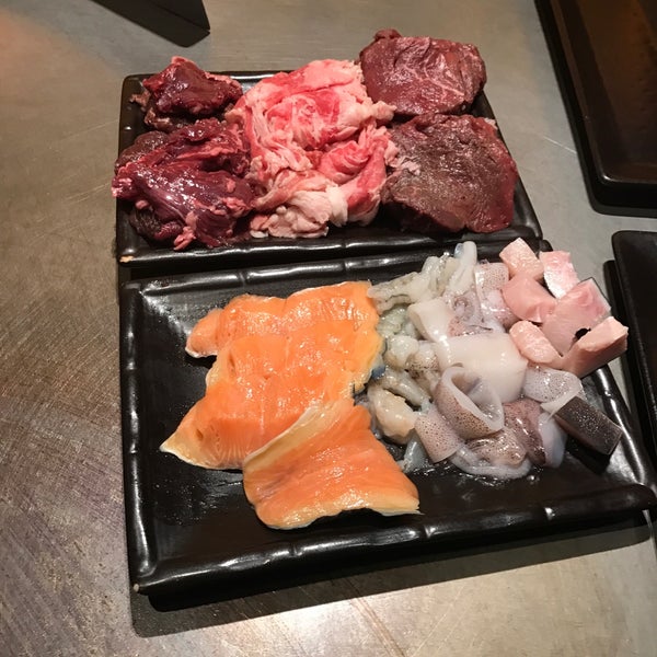 Снимок сделан в WAFU Japanese Dining Restaurant пользователем Carlida E. 12/4/2016