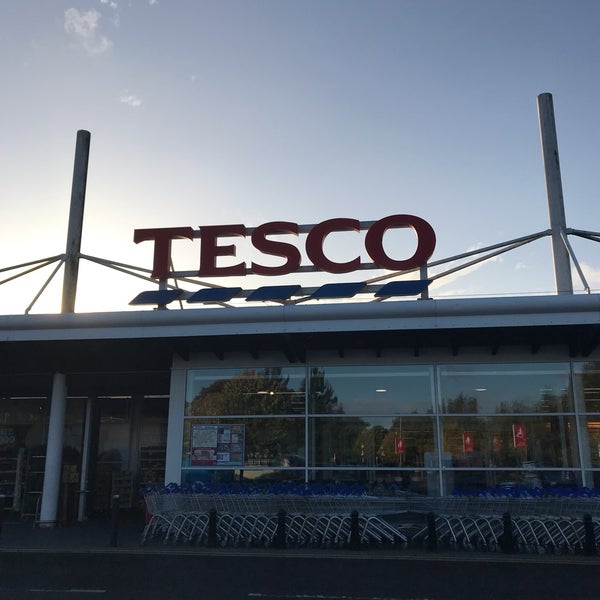 Tesco Express 11 Charles St