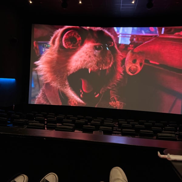 AMC DineIn Shops at Riverside 9 Cine en Hackensack